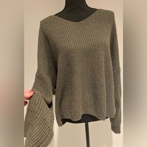 Love J Criss Cross Back Womens Sweater
Size Large Olive Green